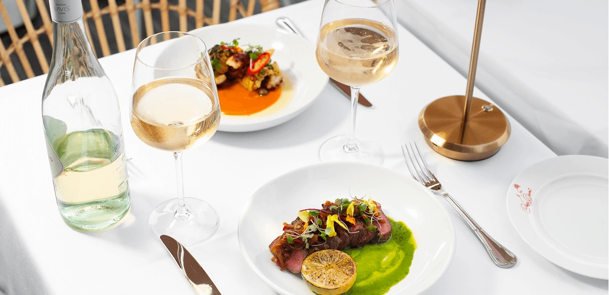 Chef-driven cuisine with wine pairing at CasaDamí